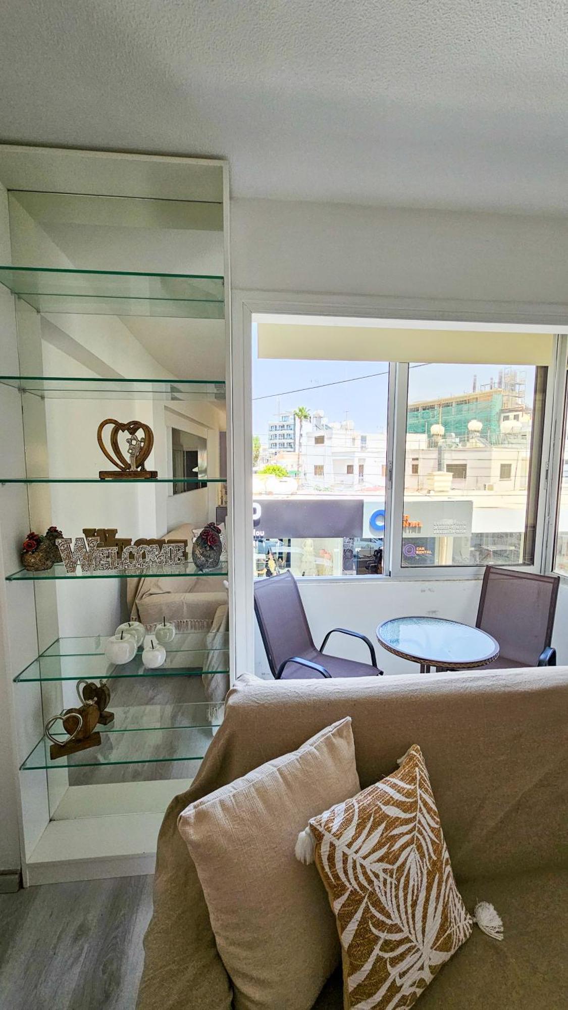 Cheer Up City Apartment, Near To The Finikoudes Beach Larnaca Exterior foto